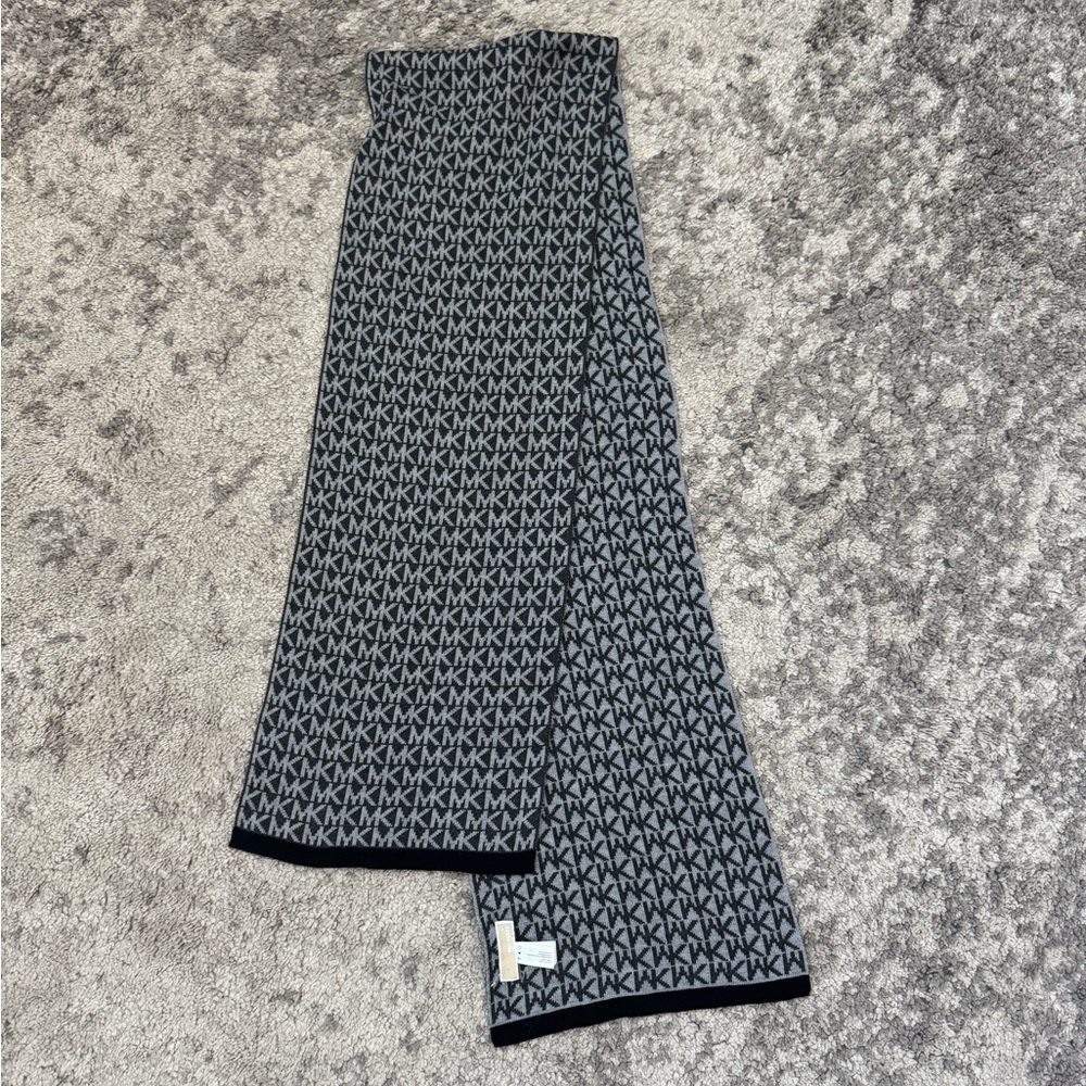 Black and Gray Patterned Michael Kors Scarf
